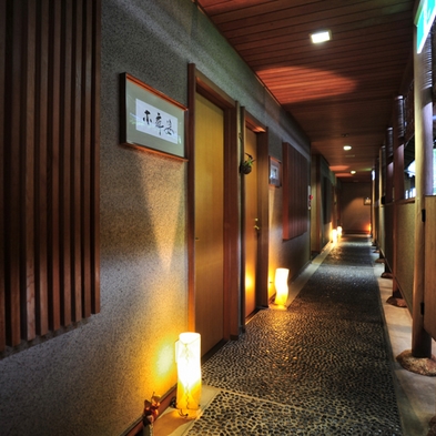 【正規料金】下田駅から徒歩3分・お部屋は全5室のみの隠れ家的雰囲気【1泊2食】
